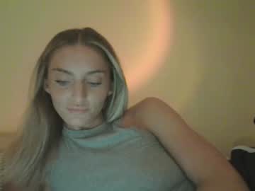 Kmb25 Chaturbate stream image from June 20, 2026
