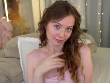 Moan_Elisa Chaturbate stream image from June 20, 2026