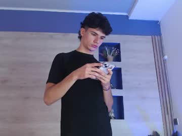 Logan_Steel Chaturbate stream image from June 20, 2026