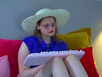Alexaavery Chaturbate stream image from June 20, 2026