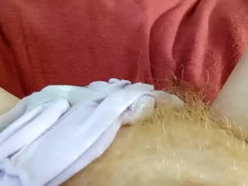 Mykittyneedsuu Chaturbate stream image from June 20, 2026