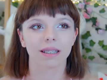 Elisabethdavis Chaturbate stream image from June 20, 2026