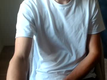 Urluckyboi Chaturbate stream image from June 20, 2026