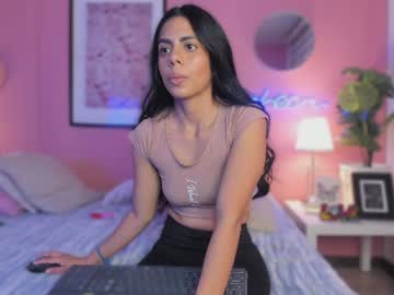 Jasmiinn_ Chaturbate stream image from June 20, 2026