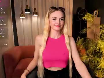 _Mila_Lux_ Chaturbate stream image from June 20, 2026