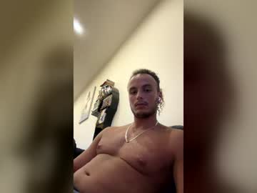 Uaaasiii Chaturbate stream image from June 20, 2026