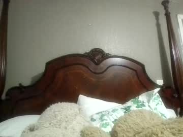 Mckaela_19 Chaturbate stream image from June 21, 2026