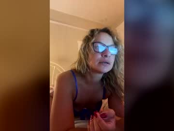 Onaswims Chaturbate stream image from June 21, 2026