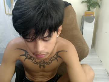 Yourasian_Eric Chaturbate stream image from June 21, 2026