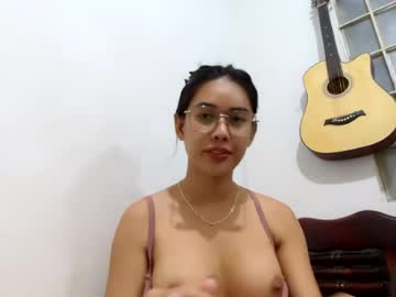 Zyzy03 Chaturbate stream image from June 21, 2026