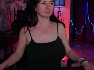 Golden_Dragones Chaturbate stream image from June 21, 2026