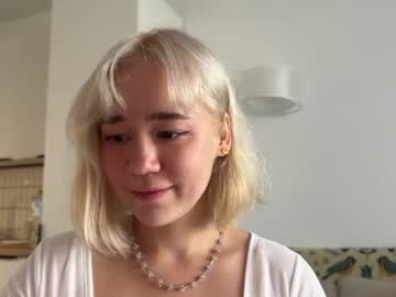 Hey__Lucy Chaturbate stream image from June 21, 2026