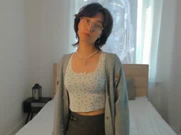 Roseleekantz Chaturbate stream image from June 22, 2026