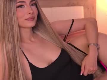 Anyalobb Chaturbate stream image from June 22, 2026