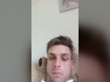 Bugbadben Chaturbate stream image from June 22, 2026
