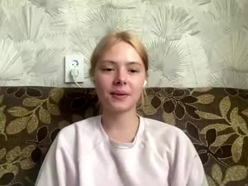 Richellearmentrout Chaturbate stream image from June 22, 2026
