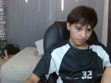 Stiwentwink Chaturbate stream image from June 22, 2026