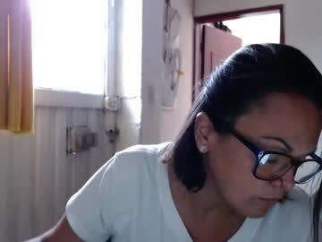 Lau16310 Chaturbate stream image from June 22, 2026