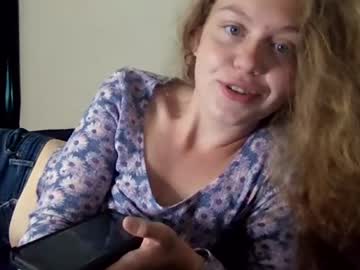 Moongoddess16 Chaturbate stream image from June 22, 2026