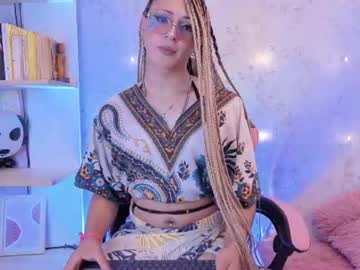 Alexaavandercloude Chaturbate stream image from June 22, 2026