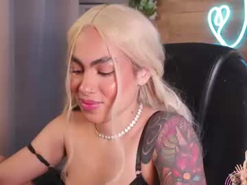 Mila_Snoow Chaturbate stream image from June 22, 2026