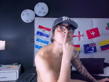 Gladiattooor Chaturbate stream image from June 22, 2026