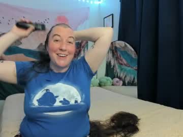 Saggiemaggie Chaturbate stream image from June 22, 2026
