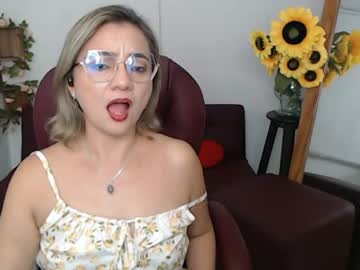 Ana_Hotmilf Chaturbate stream image from June 23, 2026