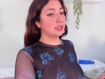 Nicolle_Evanss_ Chaturbate stream image from June 23, 2026