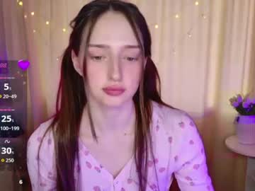 Jasminelorens Chaturbate stream image from June 23, 2026