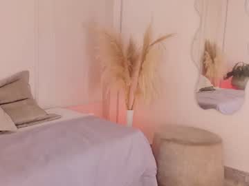 Mariapettit Chaturbate stream image from June 23, 2026