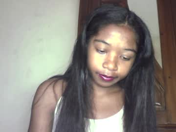 Queennaya Chaturbate stream image from June 23, 2026