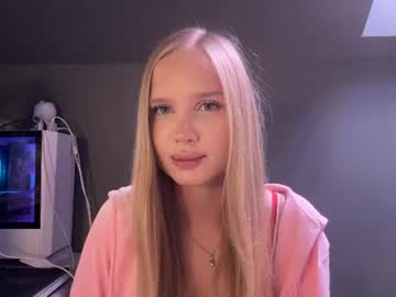 Roseslorens Chaturbate stream image from June 23, 2026