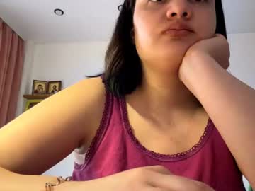 Crystatragesser Chaturbate stream image from June 23, 2026