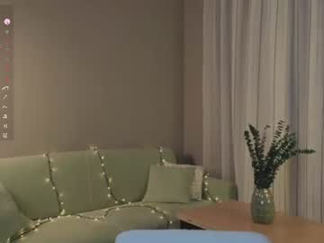 Blondekelly Chaturbate stream image from June 23, 2026