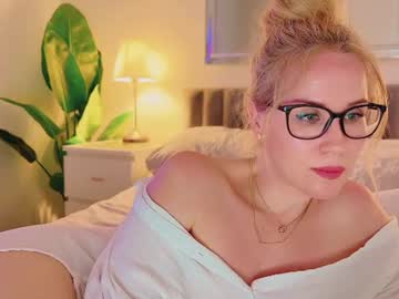 Myassistant Chaturbate stream image from June 23, 2026