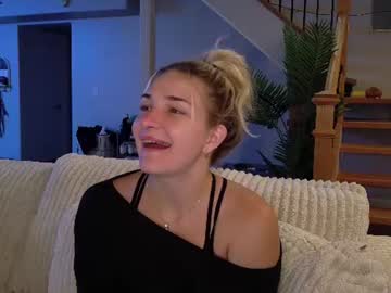 Charbearxoxo Chaturbate stream image from June 24, 2026