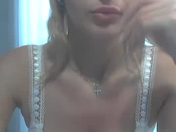 Elenadream4990 Chaturbate stream image from June 24, 2026