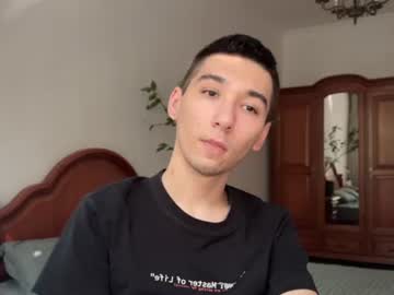 Overoma Chaturbate stream image from June 24, 2026