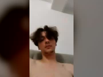 Farvel252 Chaturbate stream image from June 24, 2026