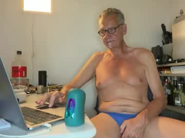 Claramigger Chaturbate stream image from June 24, 2026