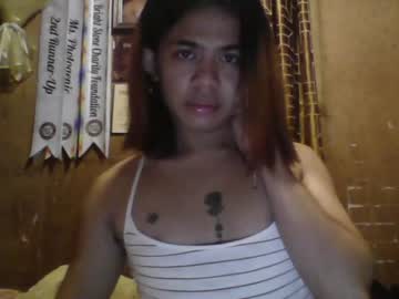 Urhottest_Zoe Chaturbate stream image from June 24, 2026