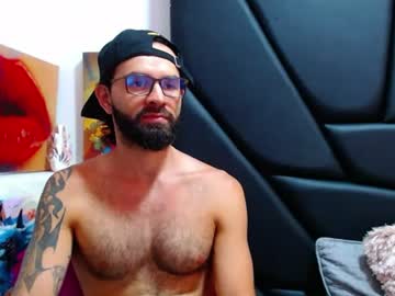 Akiles_R Chaturbate stream image from June 25, 2026