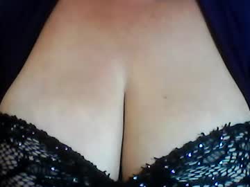 Perlita070822 Chaturbate stream image from June 25, 2026