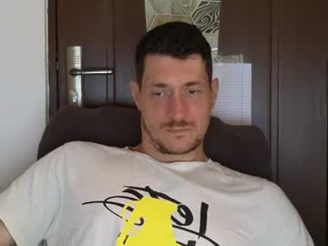 Tattooedhunk_ Chaturbate stream image from June 25, 2026