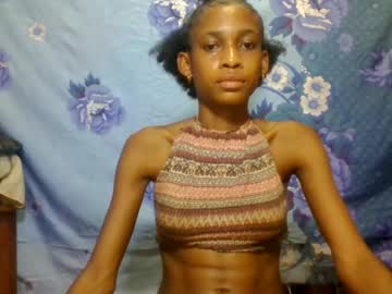Yanah687735 Chaturbate stream image from June 25, 2026