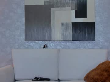 Lucia_Janne Chaturbate stream image from June 25, 2026