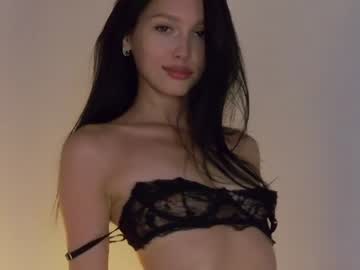 Alisa_Tiny Chaturbate stream image from June 26, 2026