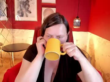 Kellysuper Chaturbate stream image from June 26, 2026