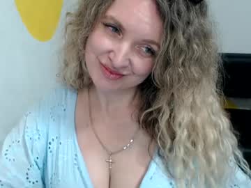 Luxdonna Chaturbate stream image from June 26, 2026